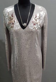 Gil Santucci sukienka cekiny srebrna